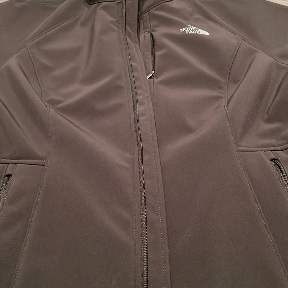 The North Face black Jacket , used just a few times, good condition.